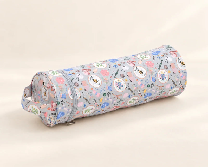 HobbyGift Yarn and Knitting Needle Holder — Homemade — studio product photograph