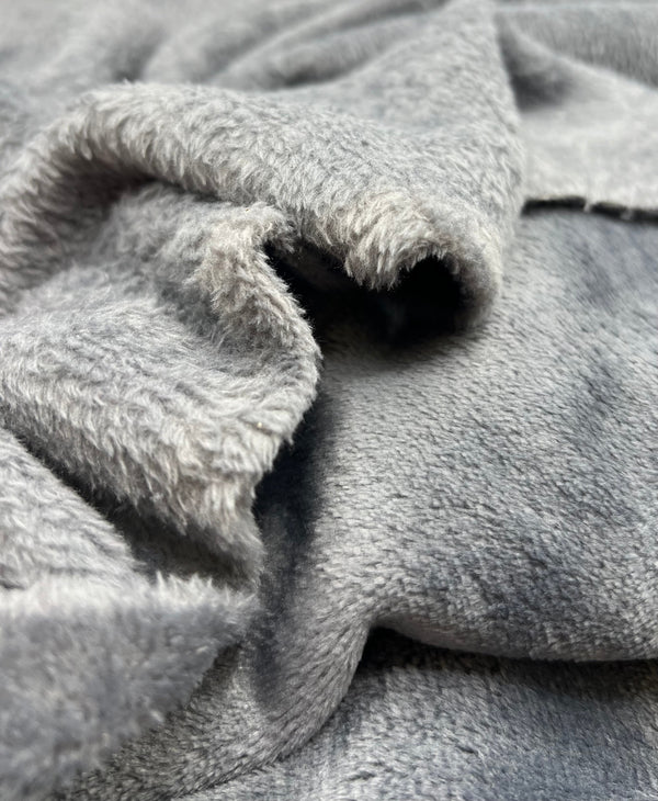 Grey Super Soft Plain Cuddle Fleece Fabric Blanket Loungewear