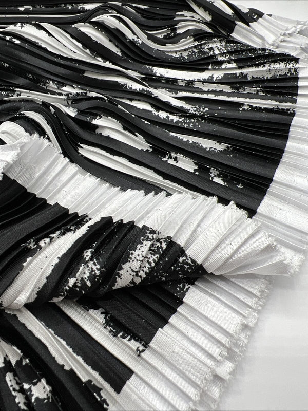 Black White Printed Plisse Pleated Stretch Fabric